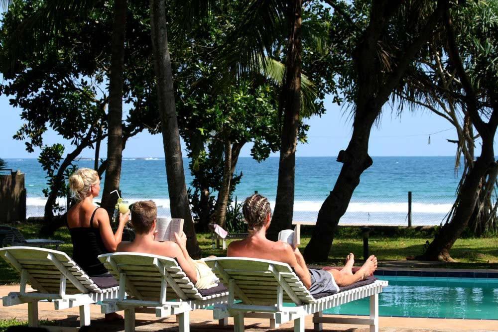 Mawella Beach Resort Тангале Екстериор снимка